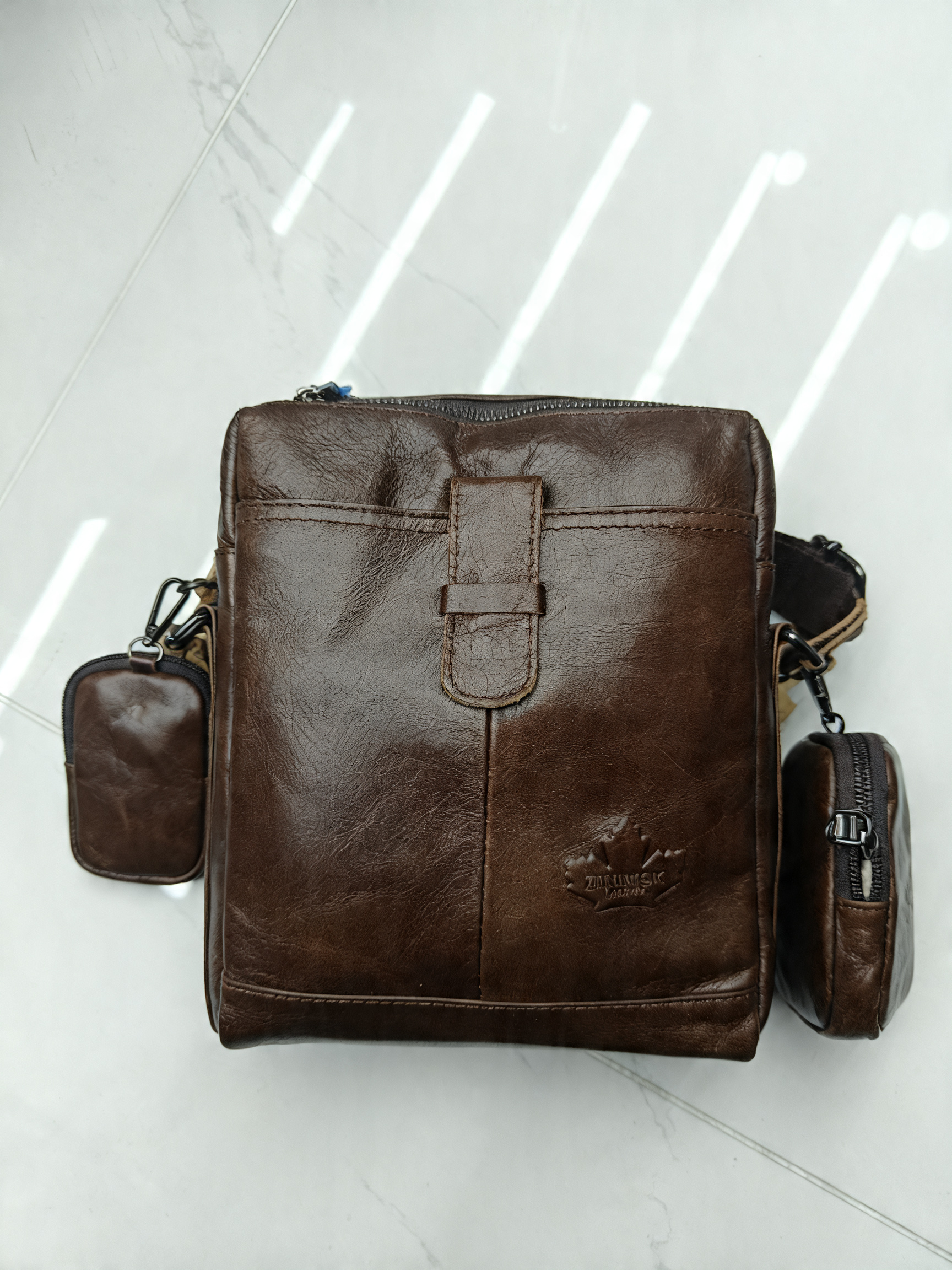 真皮男士单肩包 商务休闲款 头层牛皮详情图4